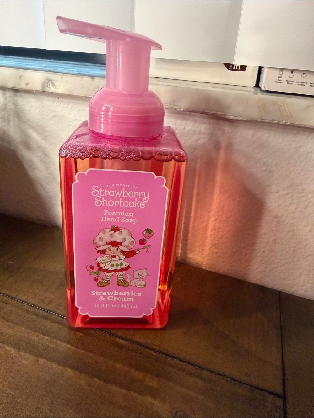 Strawberry Shortcake branded foaming hand soap Strawberries & Cream 14.9fl oz